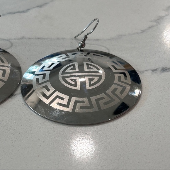 Vintage Greek Key Disc Earrings - Picture 7 of 9